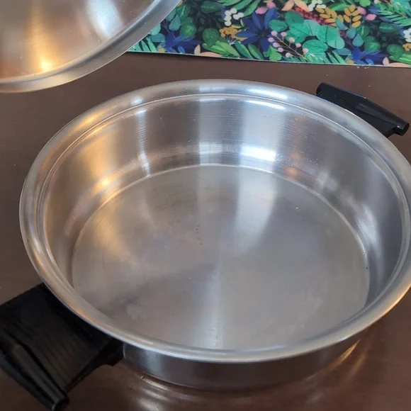 Rena Ware 1.5 Liters Waterless Cooking Sauce Pan - Picture 5 of 8